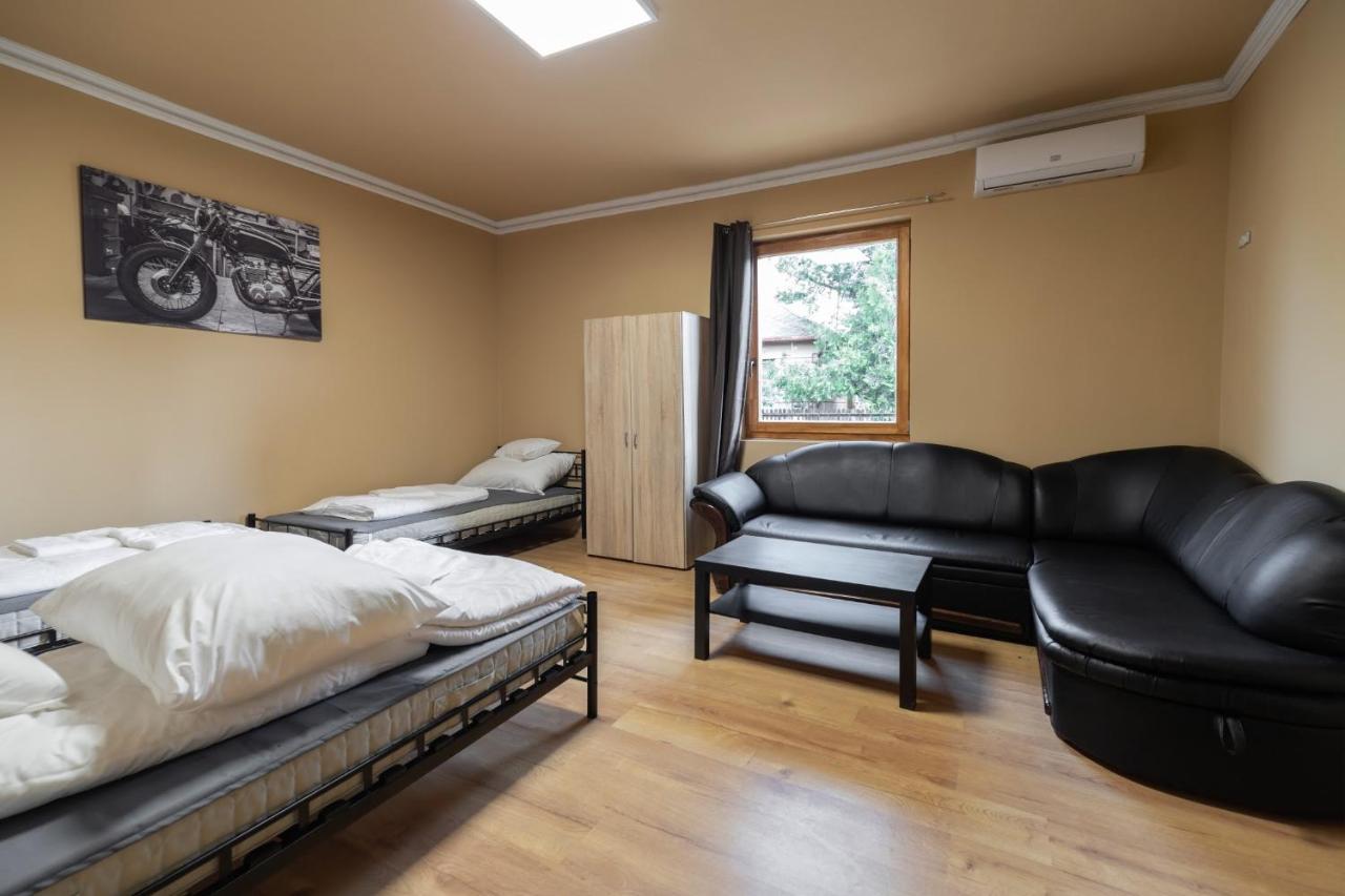 Ivanhoe Apartman Apartment Nyírbátor Екстериор снимка