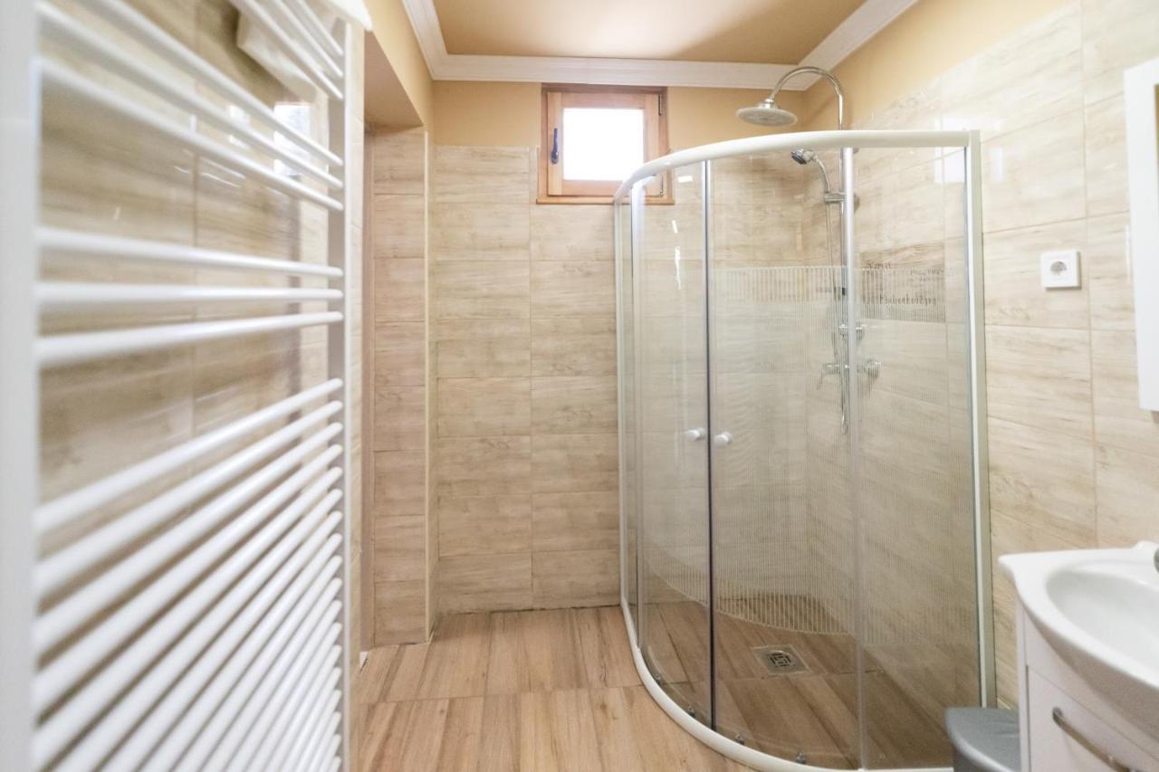 Ivanhoe Apartman Apartment Nyírbátor Екстериор снимка